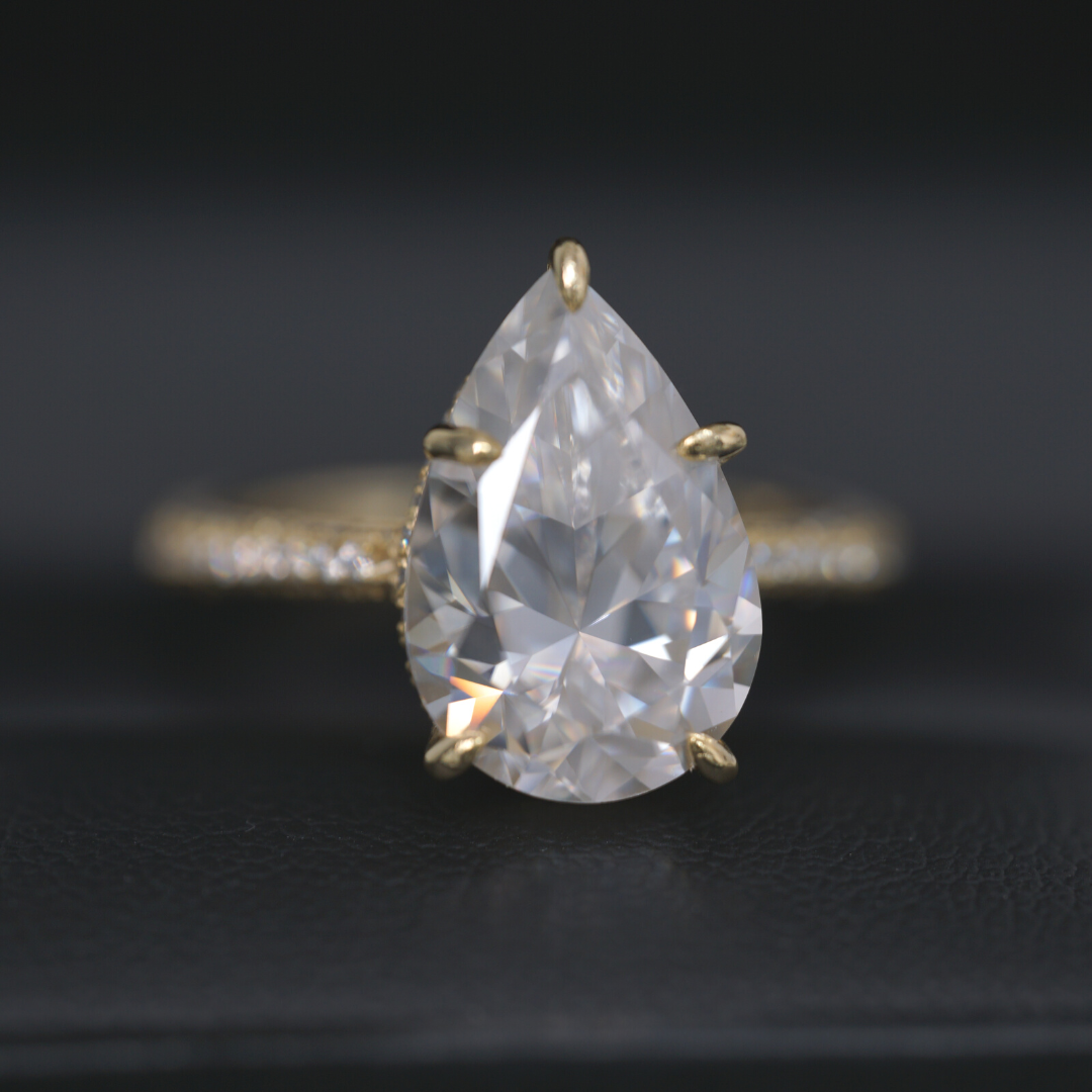 14k solid gold pear cut ring