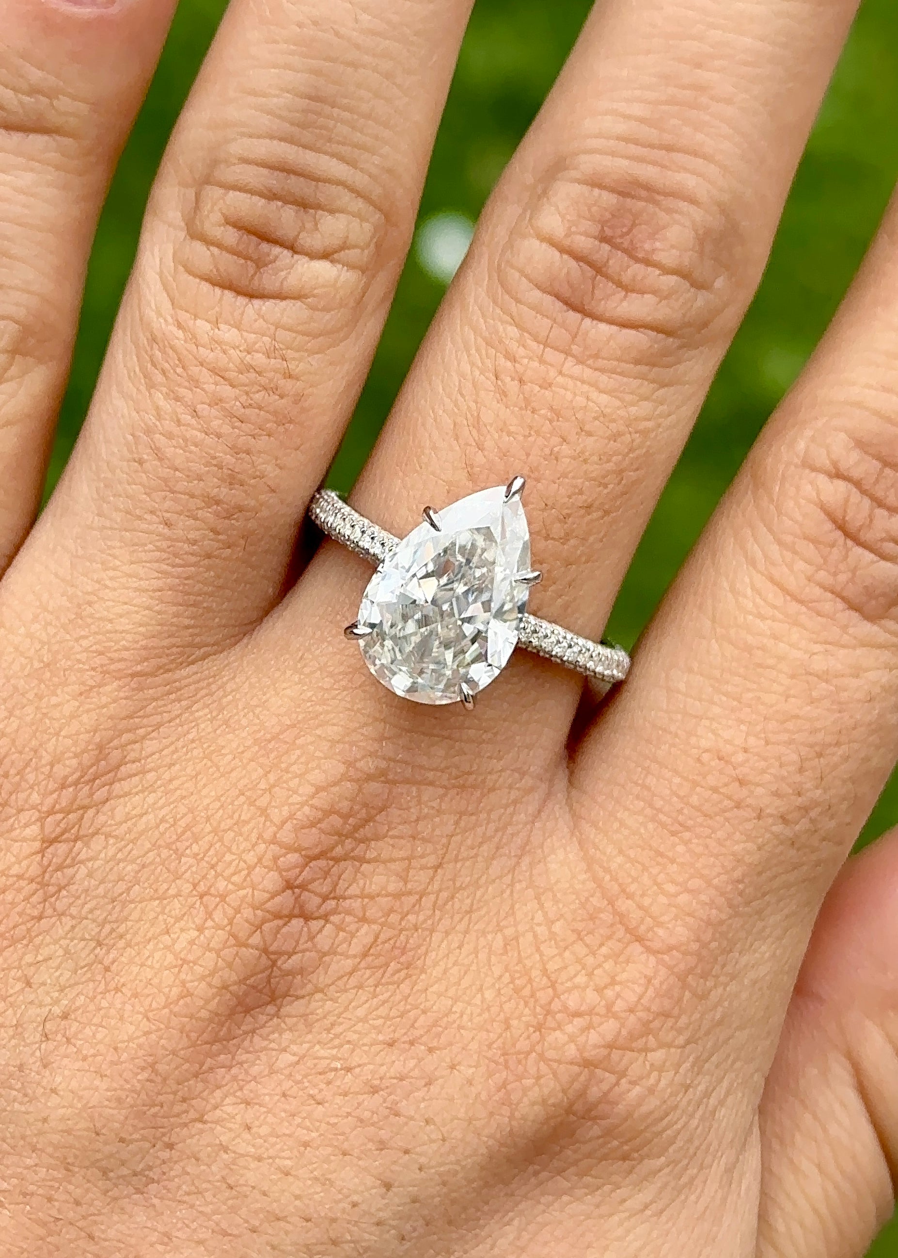 Luxury Moissanite Engagement deals Ring